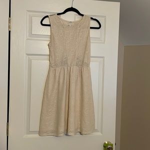 Women’s cream lace mini dress